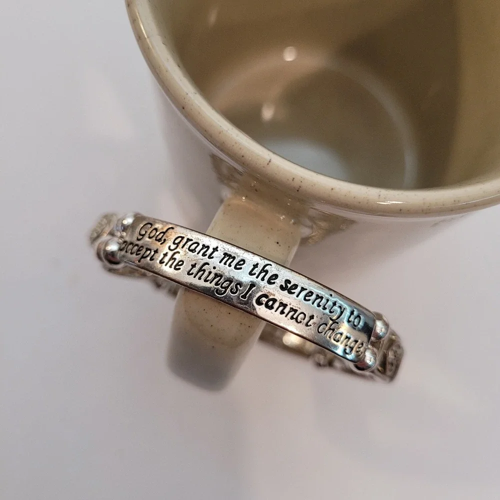 Serenity Prayer Bracelet Womens Silver‎ Tone Stretch Filigree Charm AA 12 step